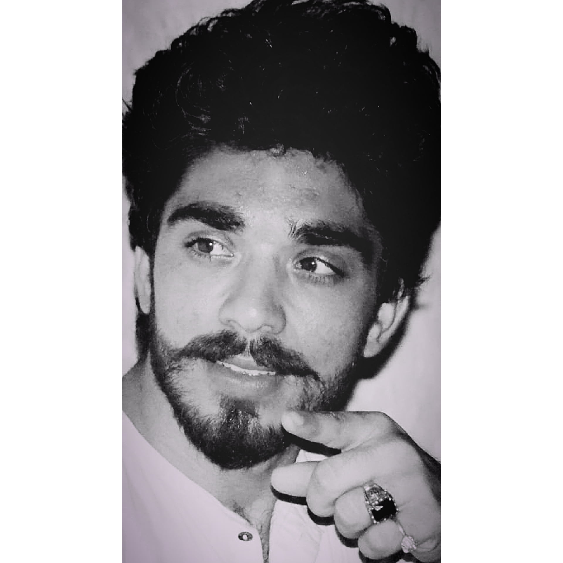 Hey ,I am Muhammad uzair Khattak,done masters in banking and finance having 3 years of experience in sales