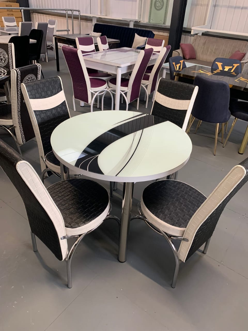 New Dining Table and Chairs Available in Our Stock for Sale.! Fast Delivery in U.K.!