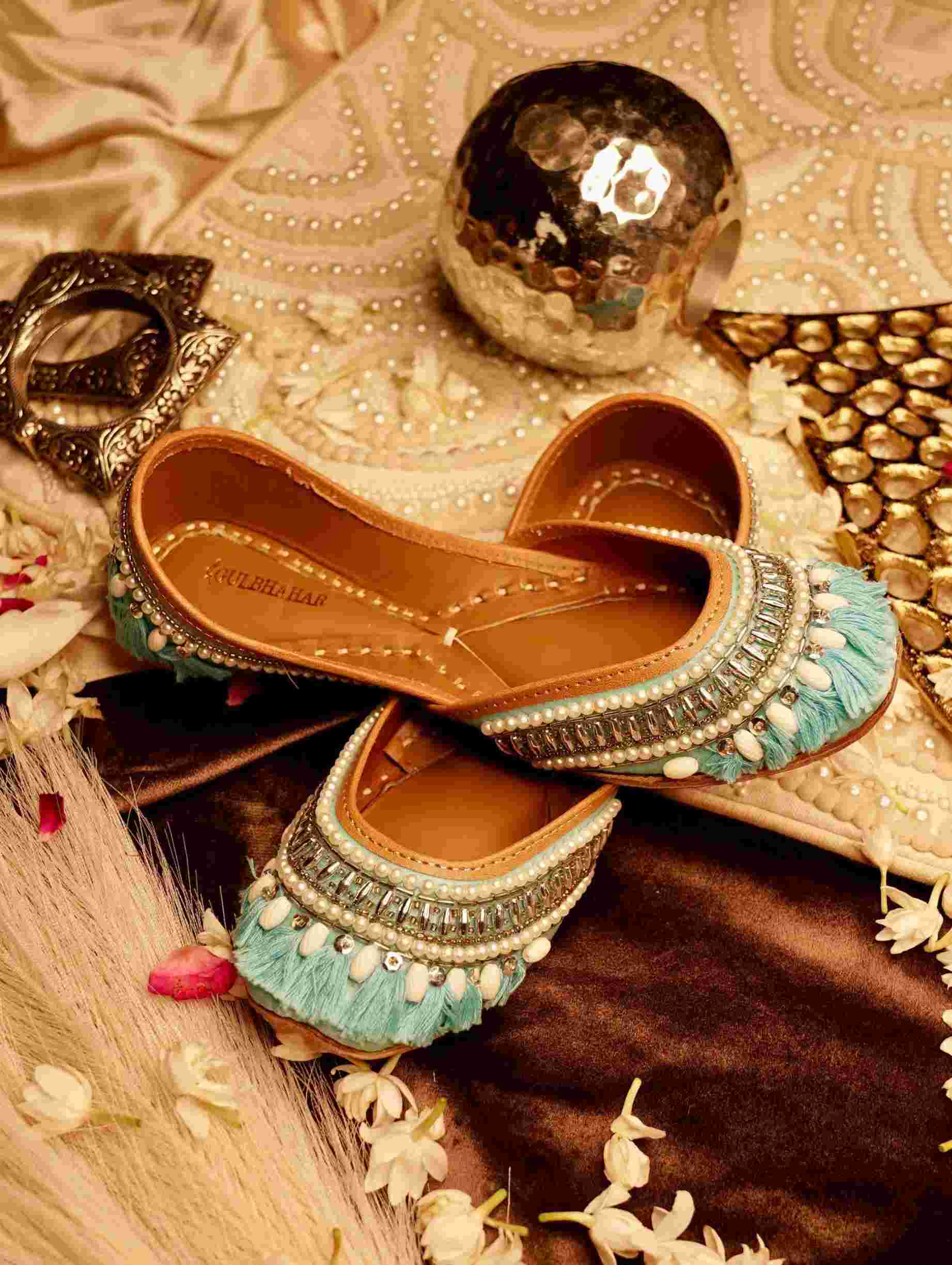 Perfect Seasonal Style with Indo-Western Outfits & Juttis