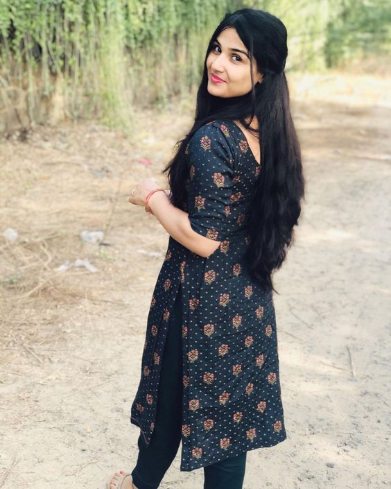 Call Girls Delhi Gurgaon ♋- 97111~47426 ✯Pitampura Metro Station