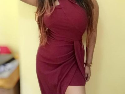 Call Girls in New Friends Colony Delhi +918448224330